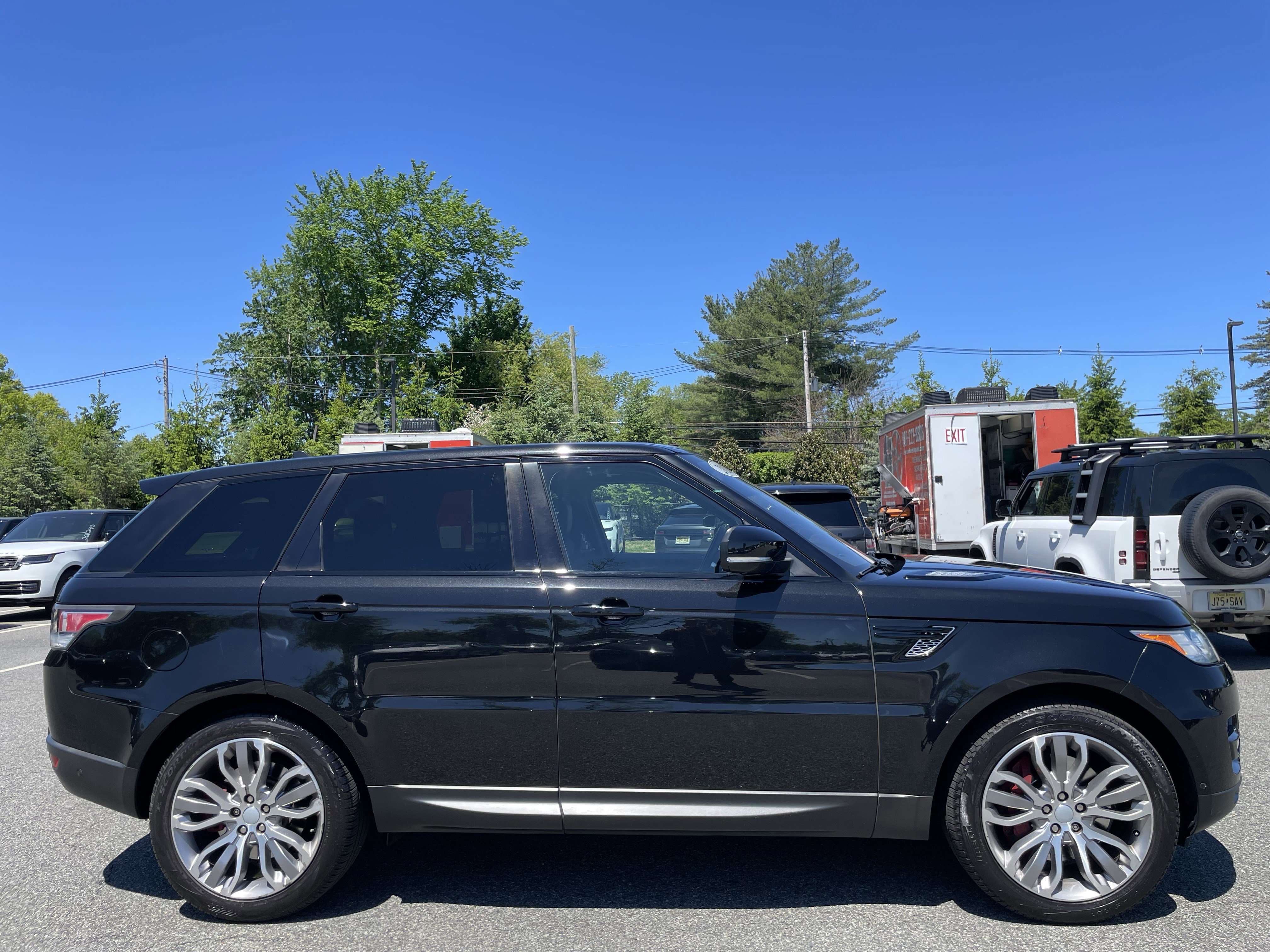 Used 2016 Land Rover Range Rover Sport Supercharged AWD/4WD image 4