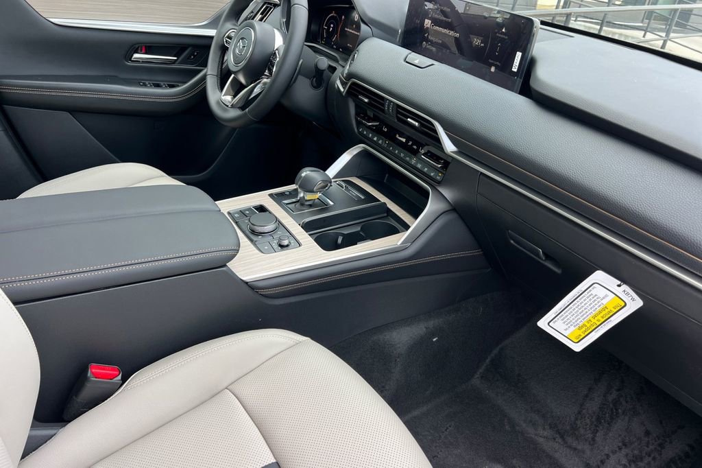 New 2026 MAZDA CX-90 Plug-In Hybrid w/ Preferred AWD/4WD image 17
