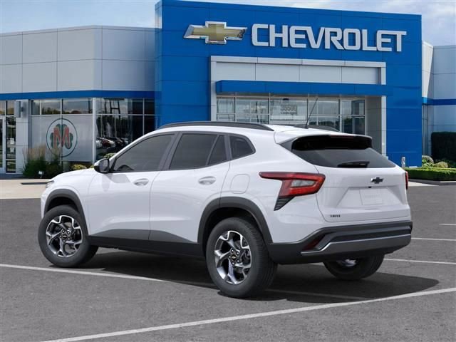 New 2025 Chevrolet Trax LT w/ Driver Confidence Package image 3