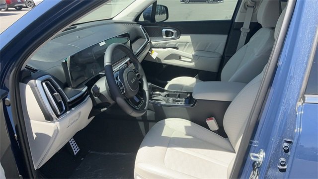 Used 2025 Kia Sorento SX image 21