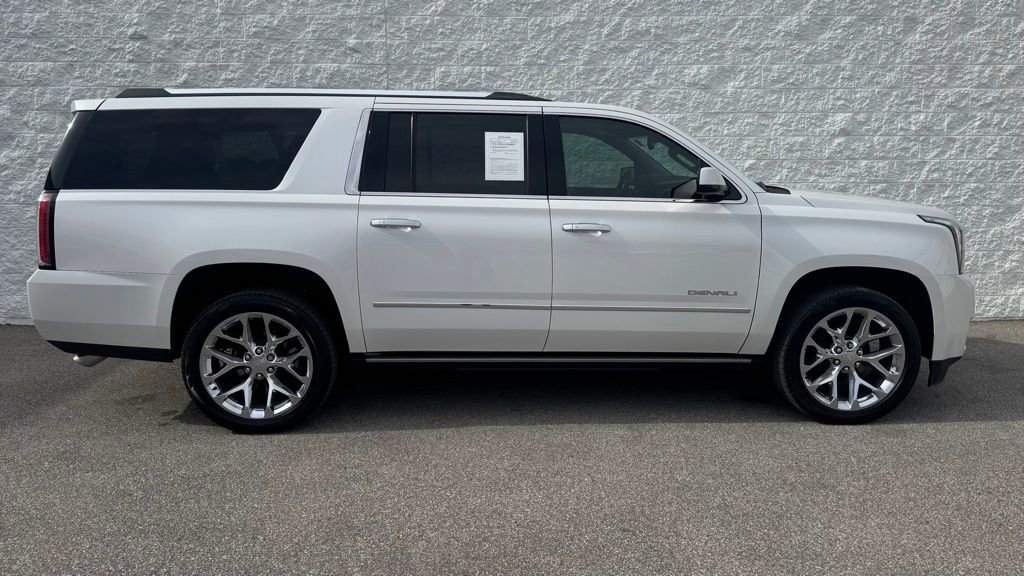 Used 2020 GMC Yukon XL Denali w/ Denali Ultimate Package image 2