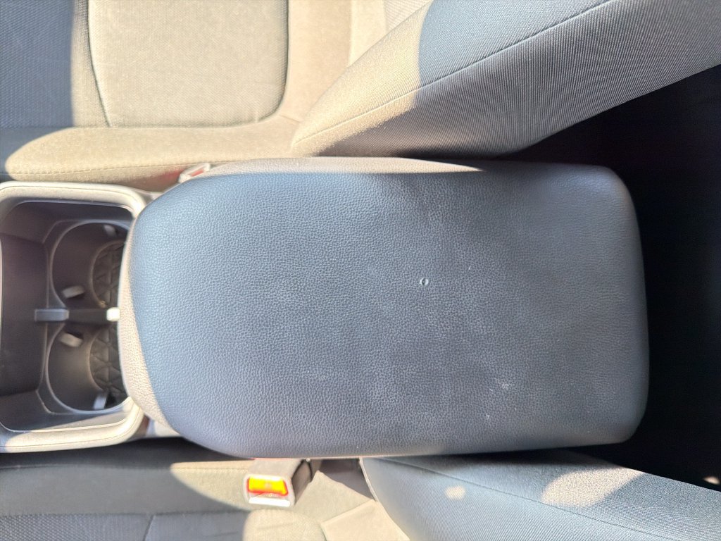 Used 2025 Toyota RAV4 XLE AWD/4WD image 26