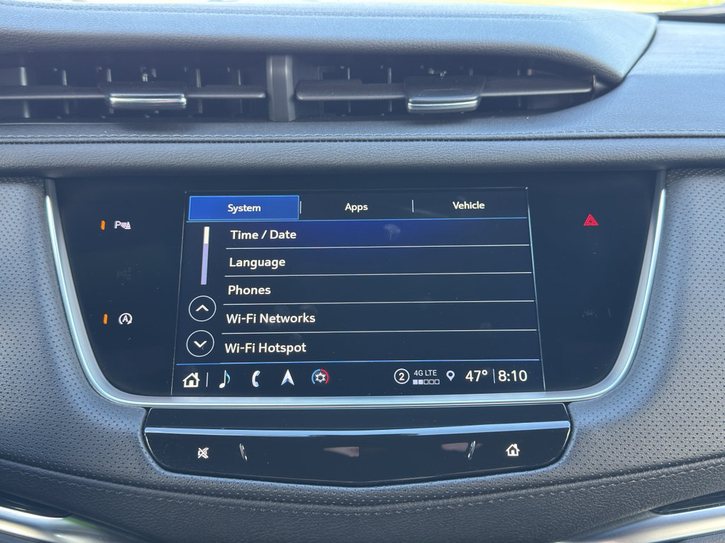 Used 2024 Cadillac XT5 Premium Luxury w/ LPO, Floor Liner Package AWD/4WD image 27