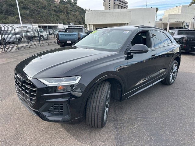 Used 2020 Audi Q8 Premium w/ Black Optic Package image 10