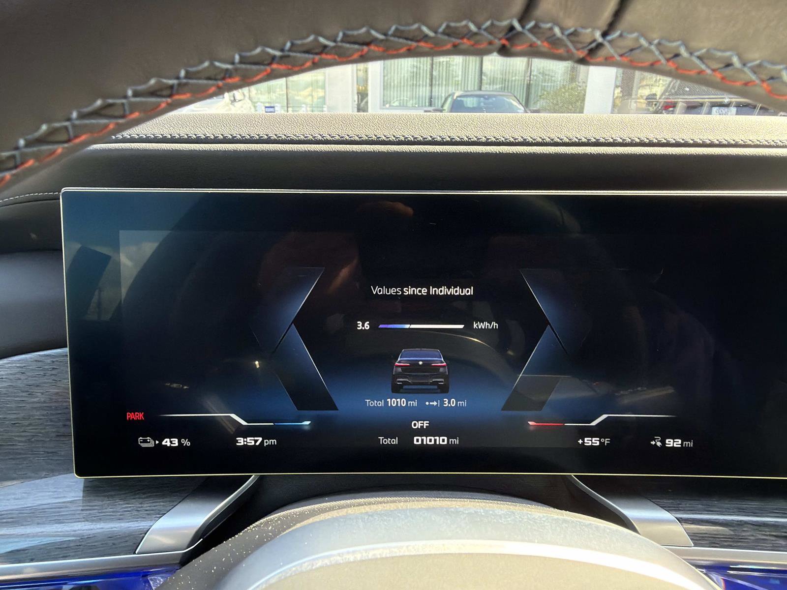 Used 2025 BMW i7 M70 w/ Executive Package image 20