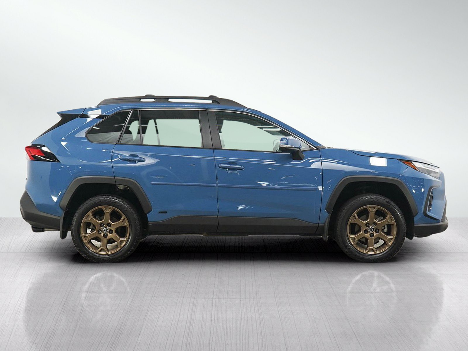 Used 2023 Toyota RAV4 AWD Hybrid image 6