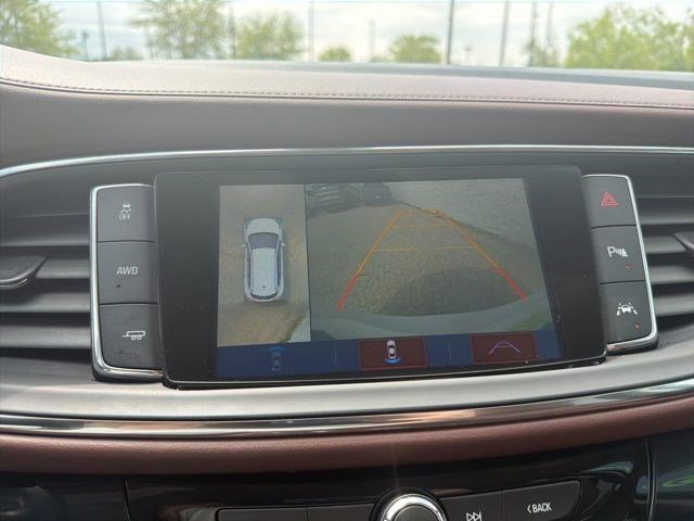 Used 2018 Buick Enclave Avenir w/ Avenir Technology Package AWD/4WD image 35