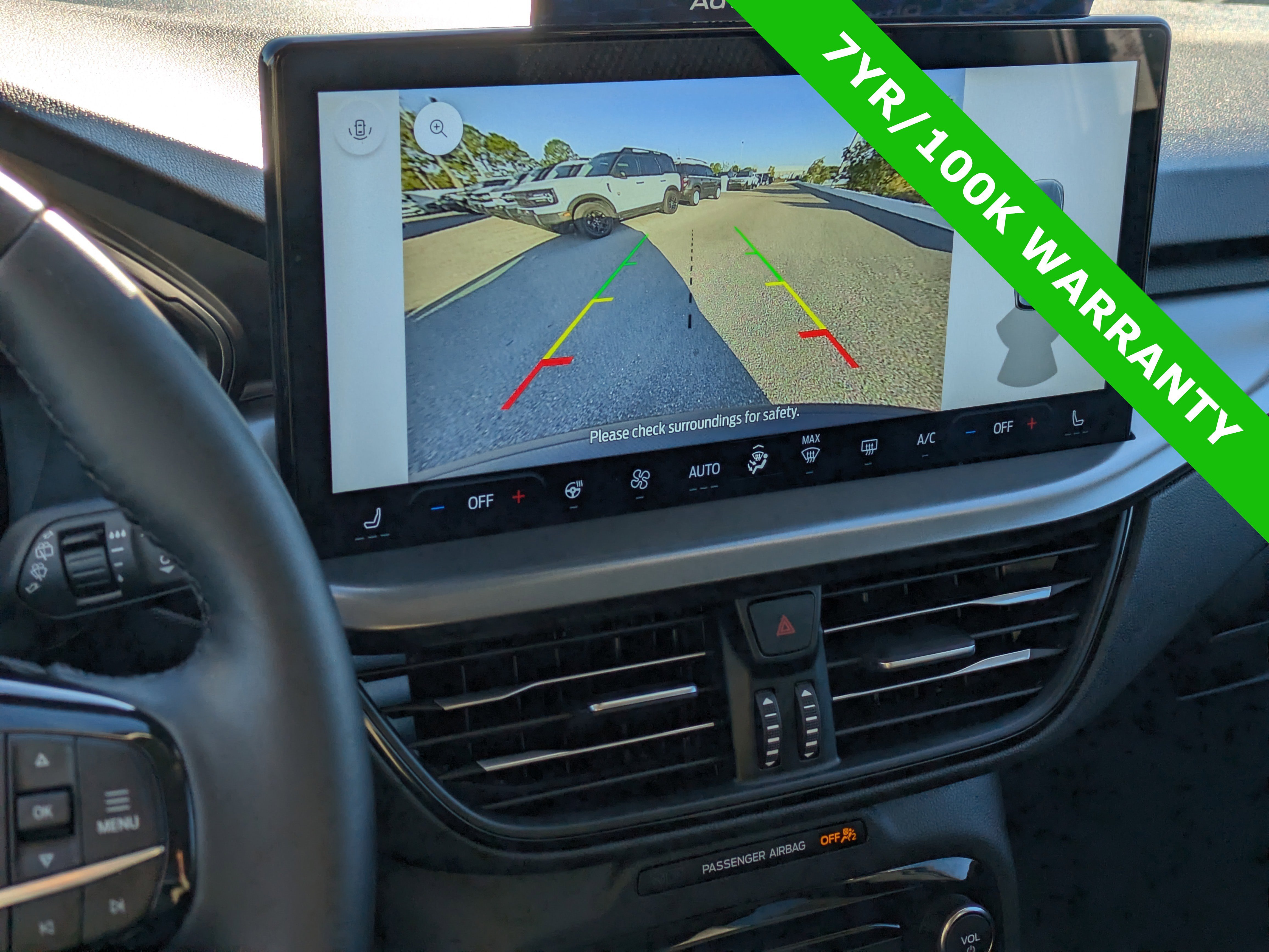 Certified 2025 Ford Escape PHEV image 30