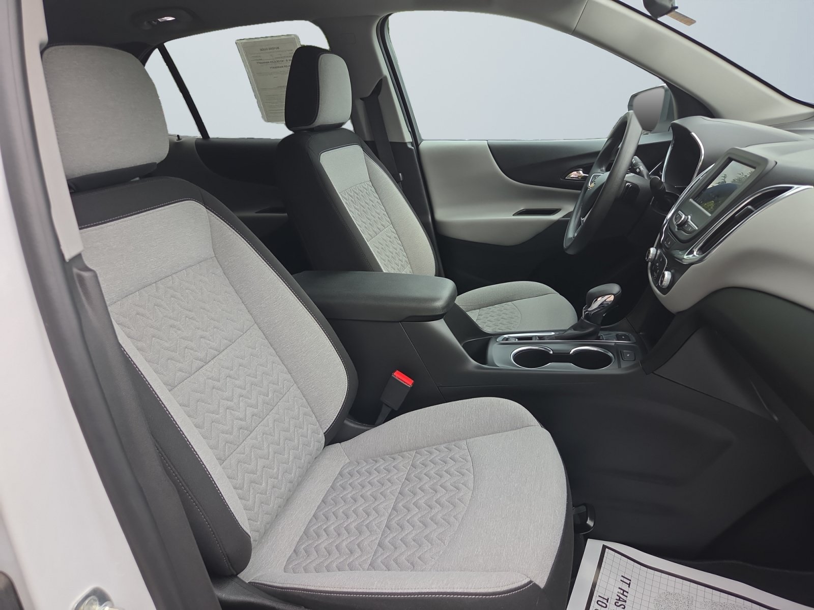 Used 2022 Chevrolet Equinox LT AWD/4WD image 17