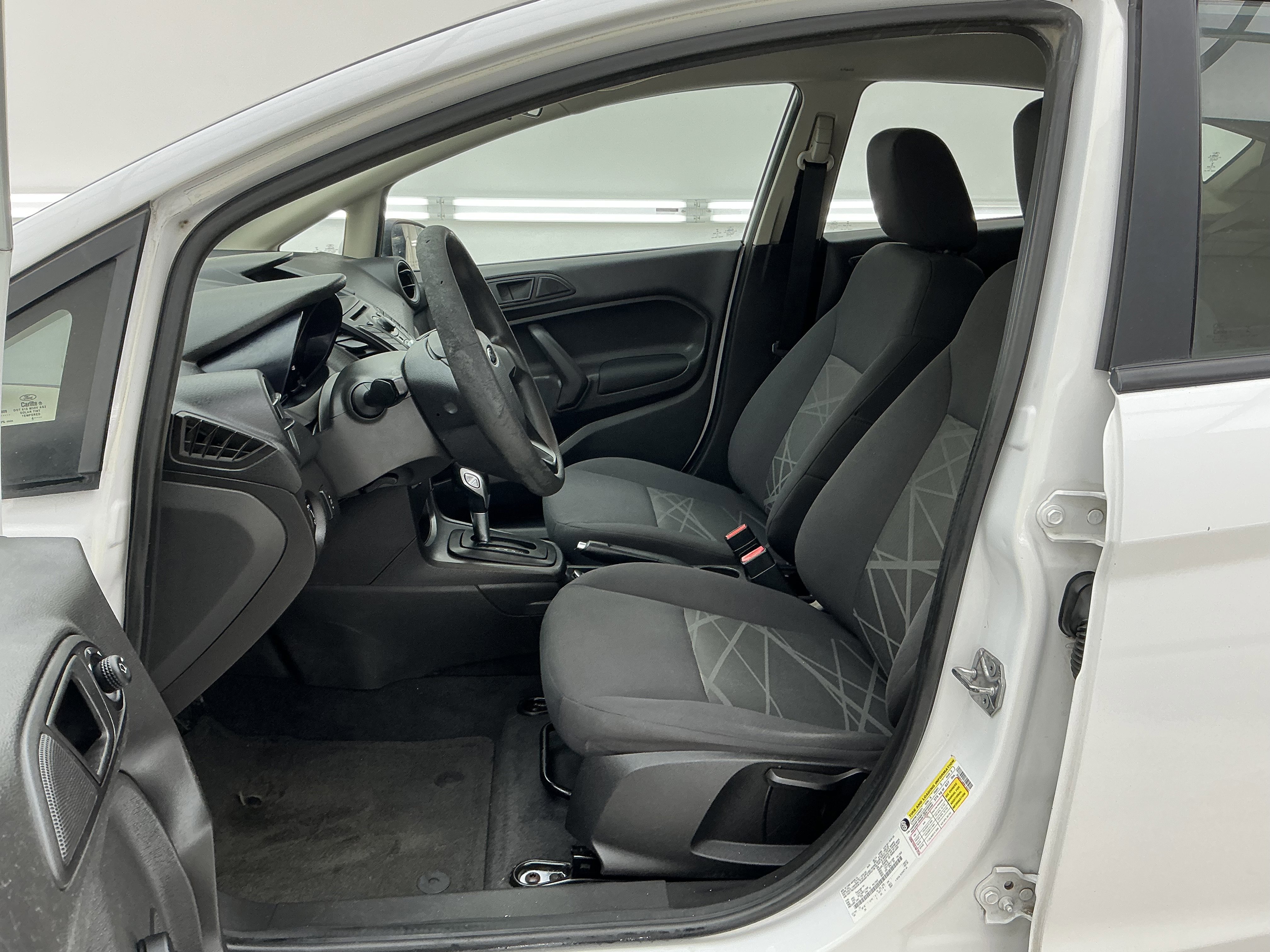 Used 2015 Ford Fiesta S image 15