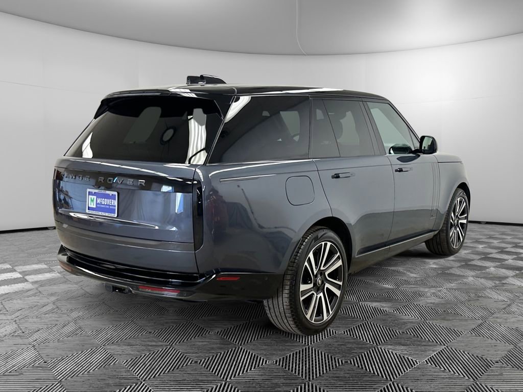 Used 2025 Land Rover Range Rover Autobiography image 5