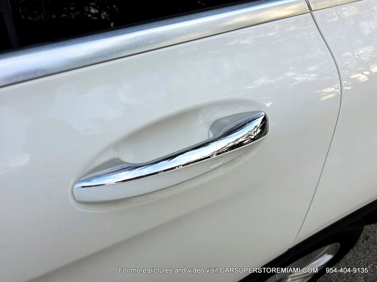 Used 2018 Mercedes-Benz GLC 300 w/ Premium Package image 89