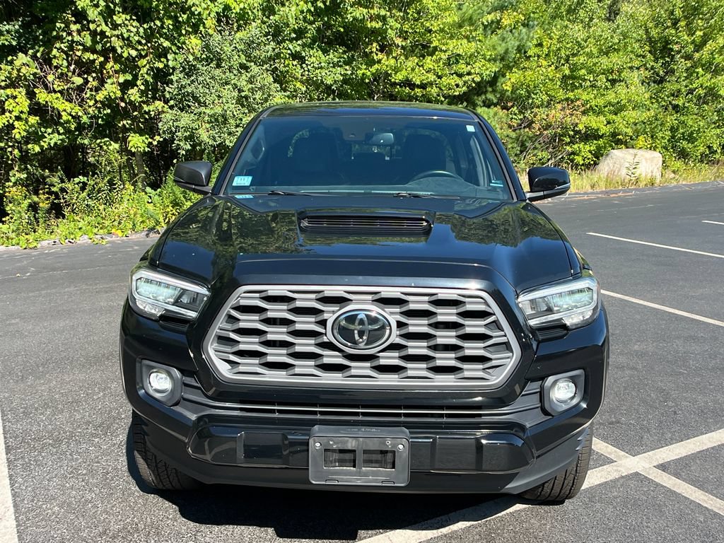Used 2023 Toyota Tacoma TRD Sport w/ TRD Premium Sport Package AWD/4WD image 4
