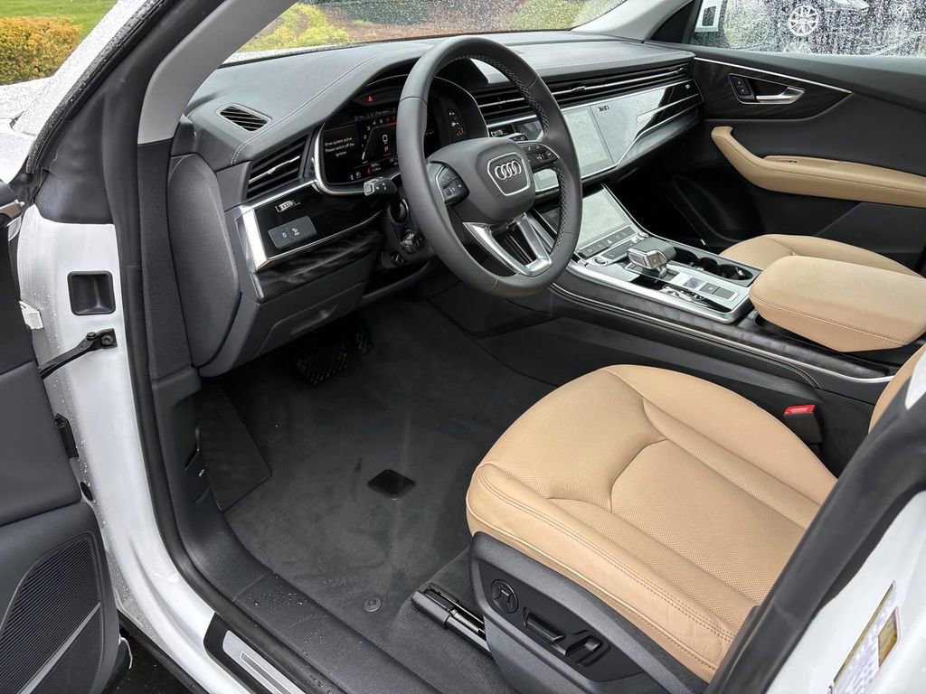 Certified 2025 Audi Q8 Premium Plus w/ Premium Plus Package image 24