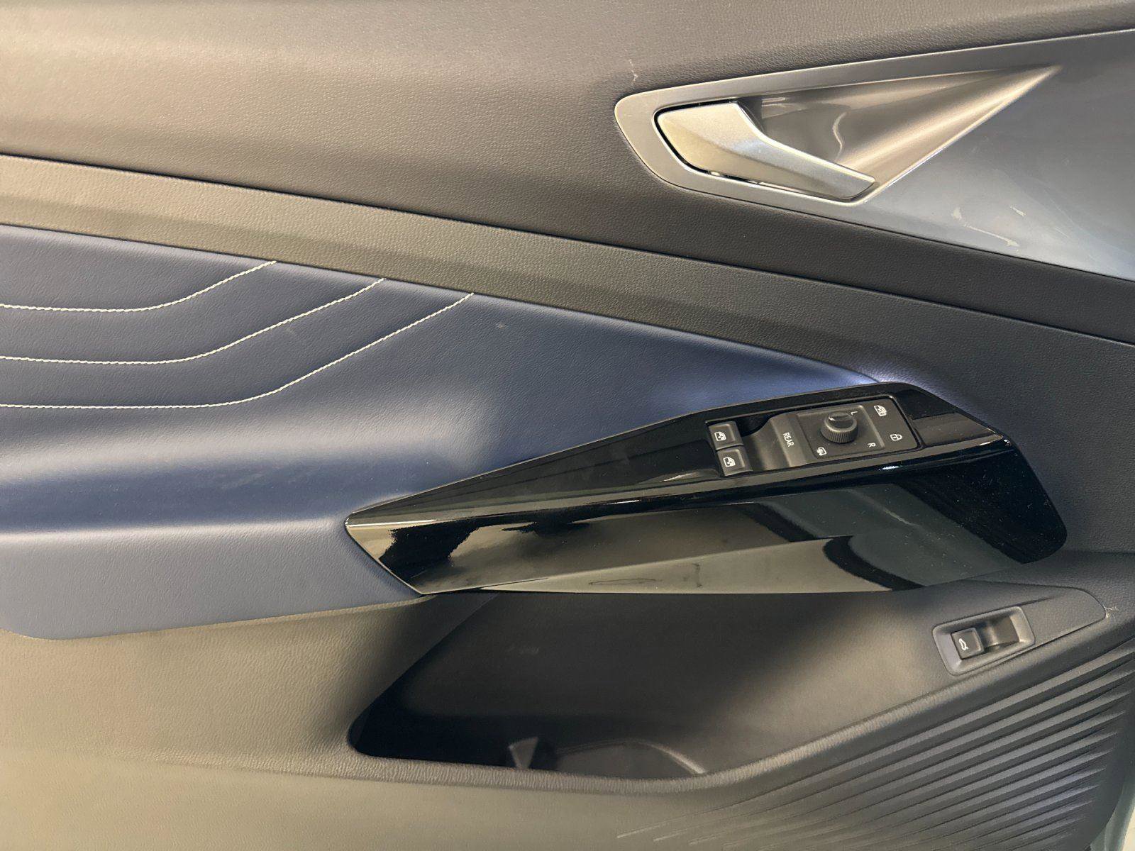 New 2026 Volkswagen ID.4 Pro S AWD/4WD image 10