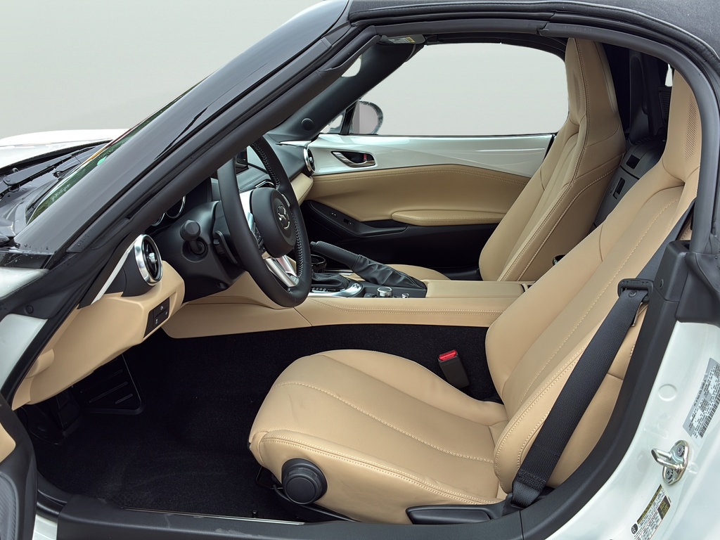 New 2026 MAZDA MX-5 Miata Grand Touring RWD image 15