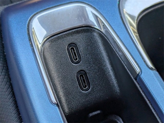 Used 2025 Chevrolet Equinox EV LT w/ Convenience Package image 23