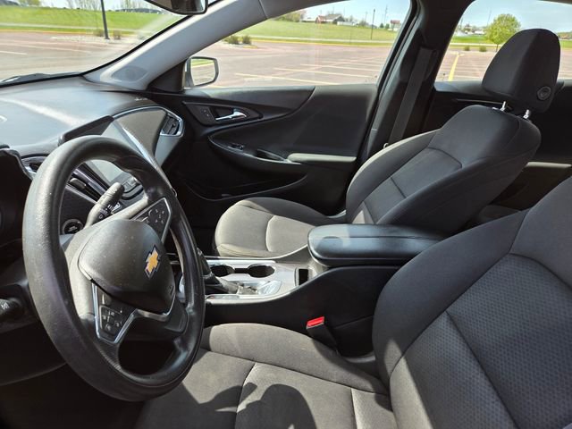 Used 2019 Chevrolet Malibu LT FWD image 10