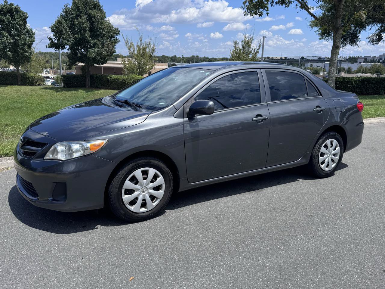 Used 2012 Toyota Corolla L FWD image 6