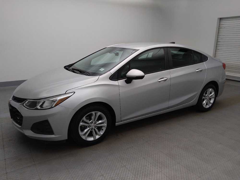 Used 2019 Chevrolet Cruze LS w/ LS Convenience Package FWD image 2