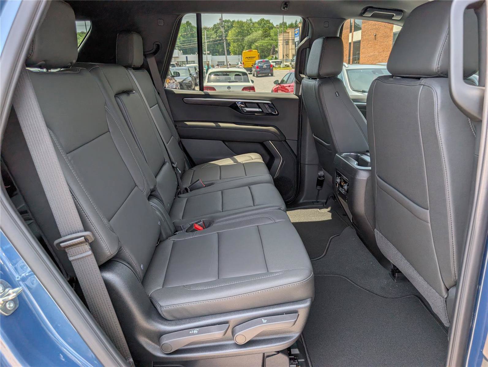 New 2026 Chevrolet Tahoe LT AWD/4WD image 9