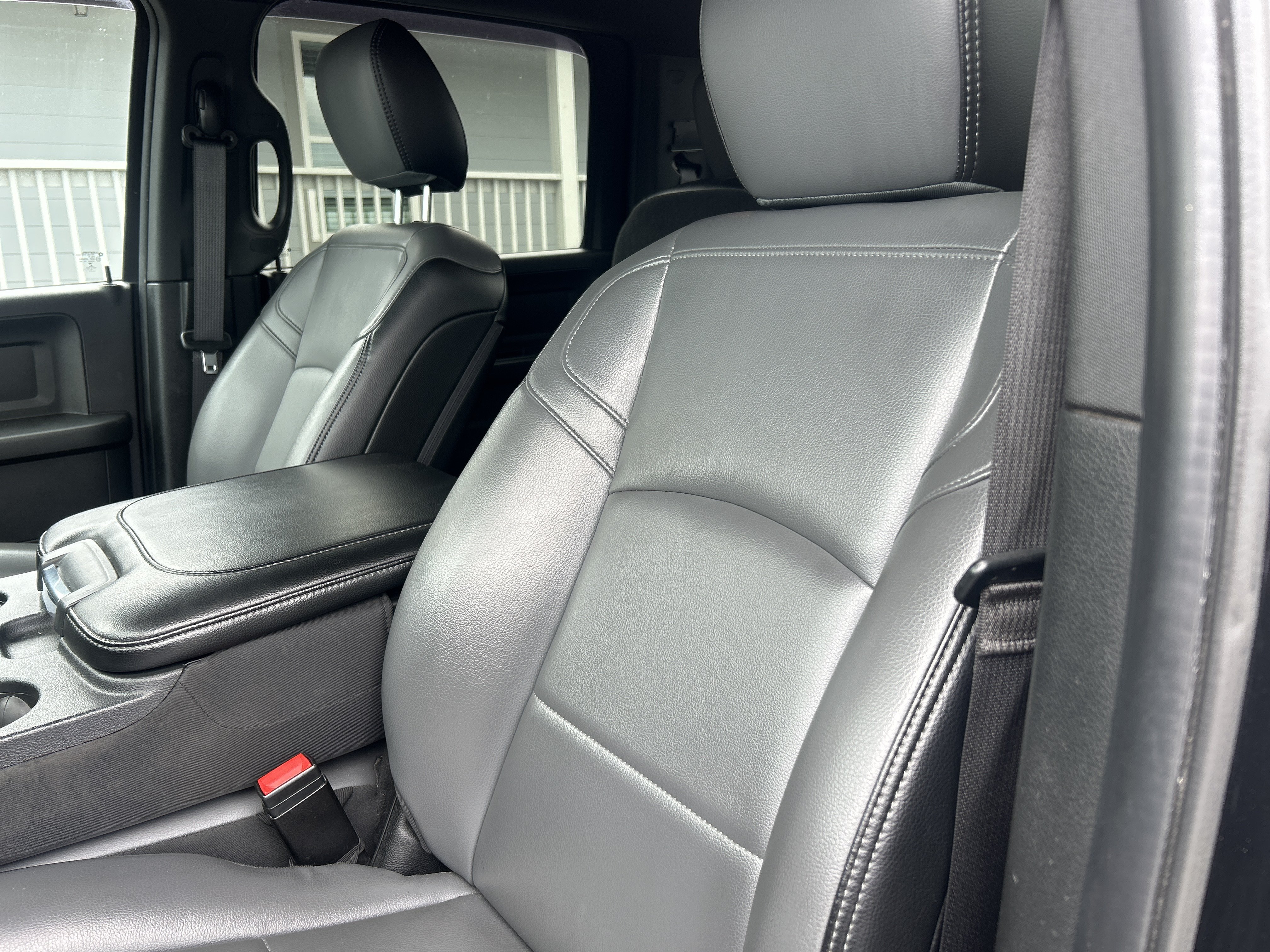 Used 2022 RAM 4500 Tradesman RWD image 15