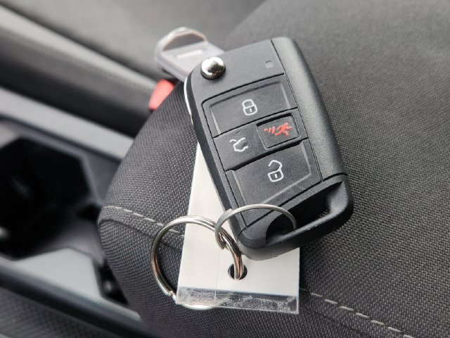 Used 2019 Volkswagen Tiguan S w/ Driver Assistance Package AWD/4WD image 47