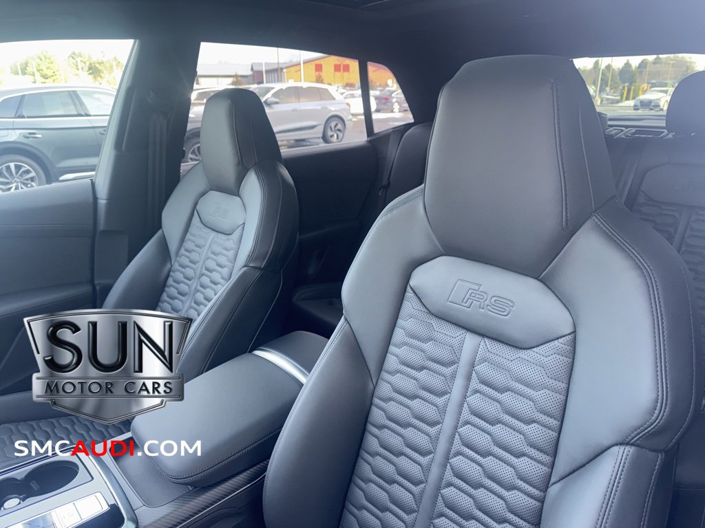 New 2025 Audi RS Q8 performance image 25