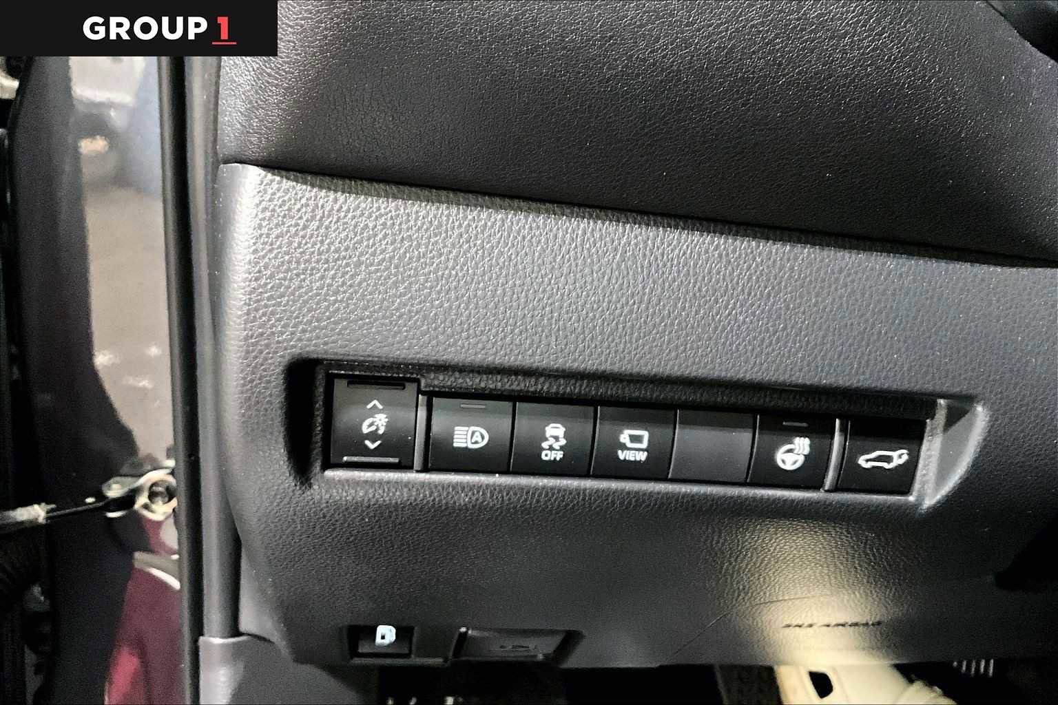 Used 2024 Toyota Venza Limited AWD/4WD image 34