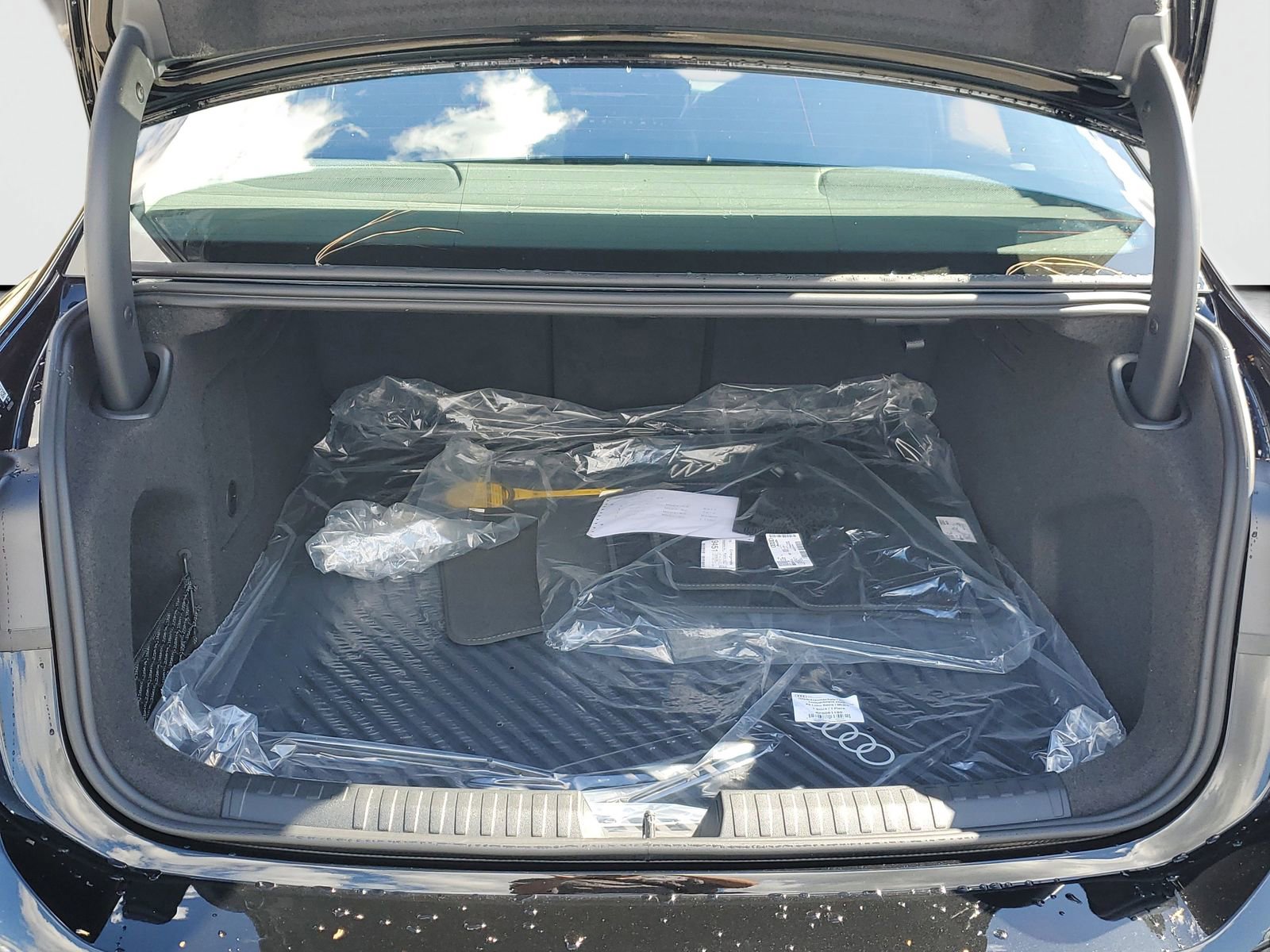 New 2026 Audi A6 Premium Plus AWD/4WD image 9