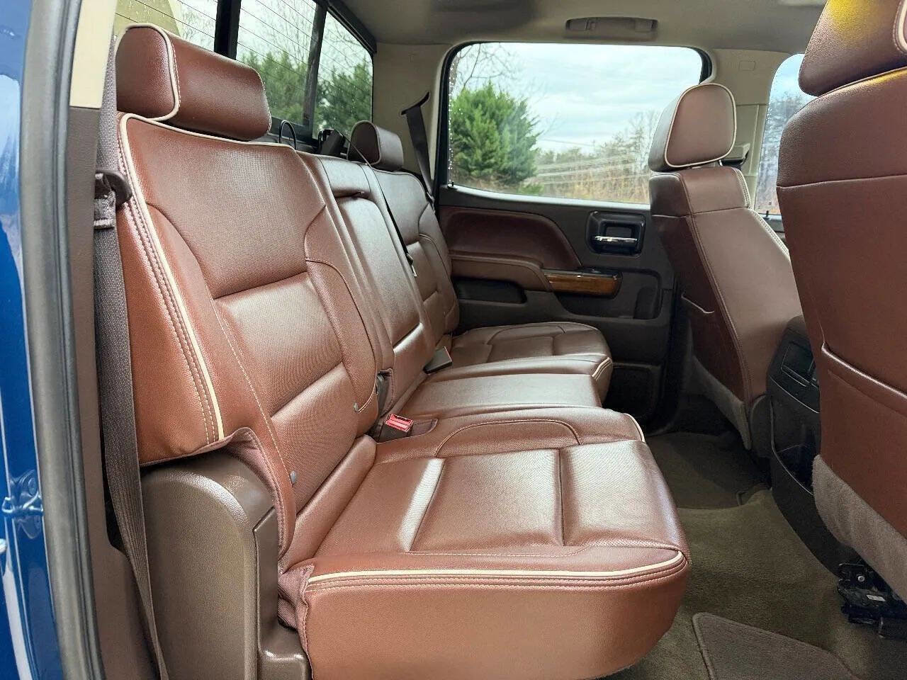 Used 2018 Chevrolet Silverado 2500 High Country w/ Duramax Plus Package image 17