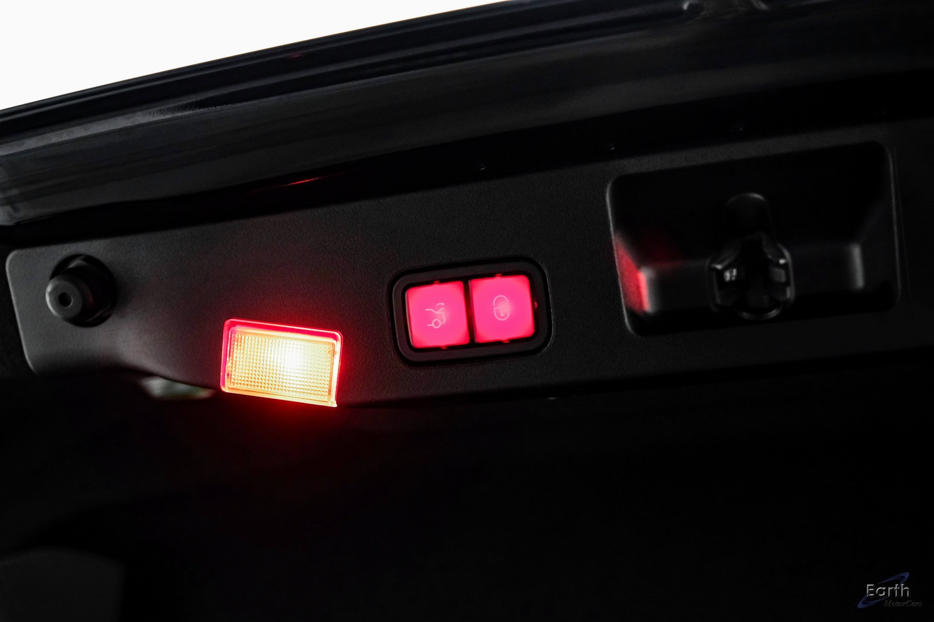 Used 2017 Mercedes-Benz SL 550 image 97