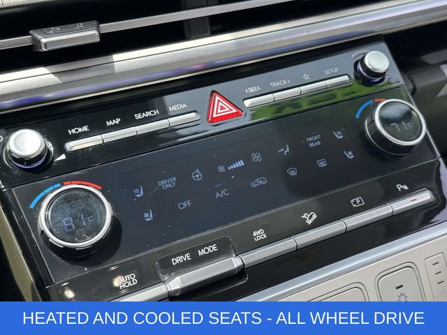 Used 2025 Hyundai Santa Fe Calligraphy AWD/4WD image 6