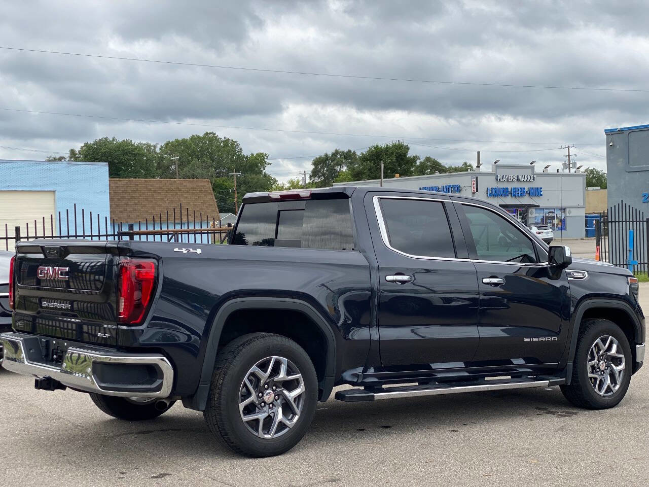 Used 2024 GMC Sierra 1500 SLT w/ SLT Premium Plus Package image 4
