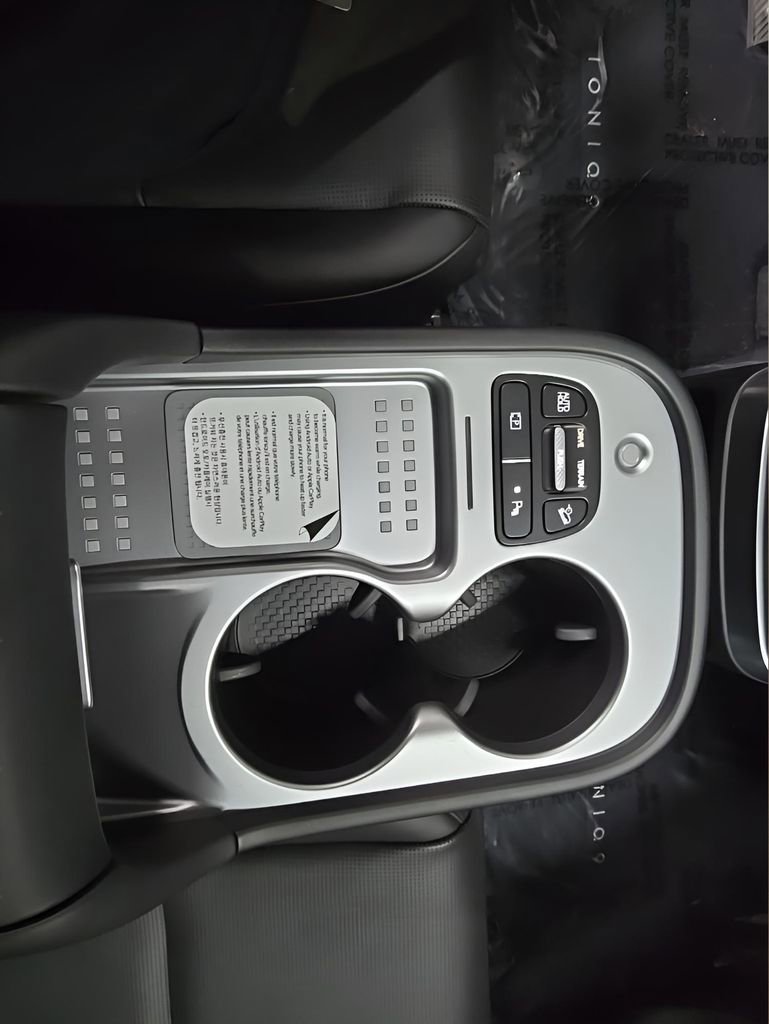 New 2026 Hyundai Ioniq 9 Limited image 31