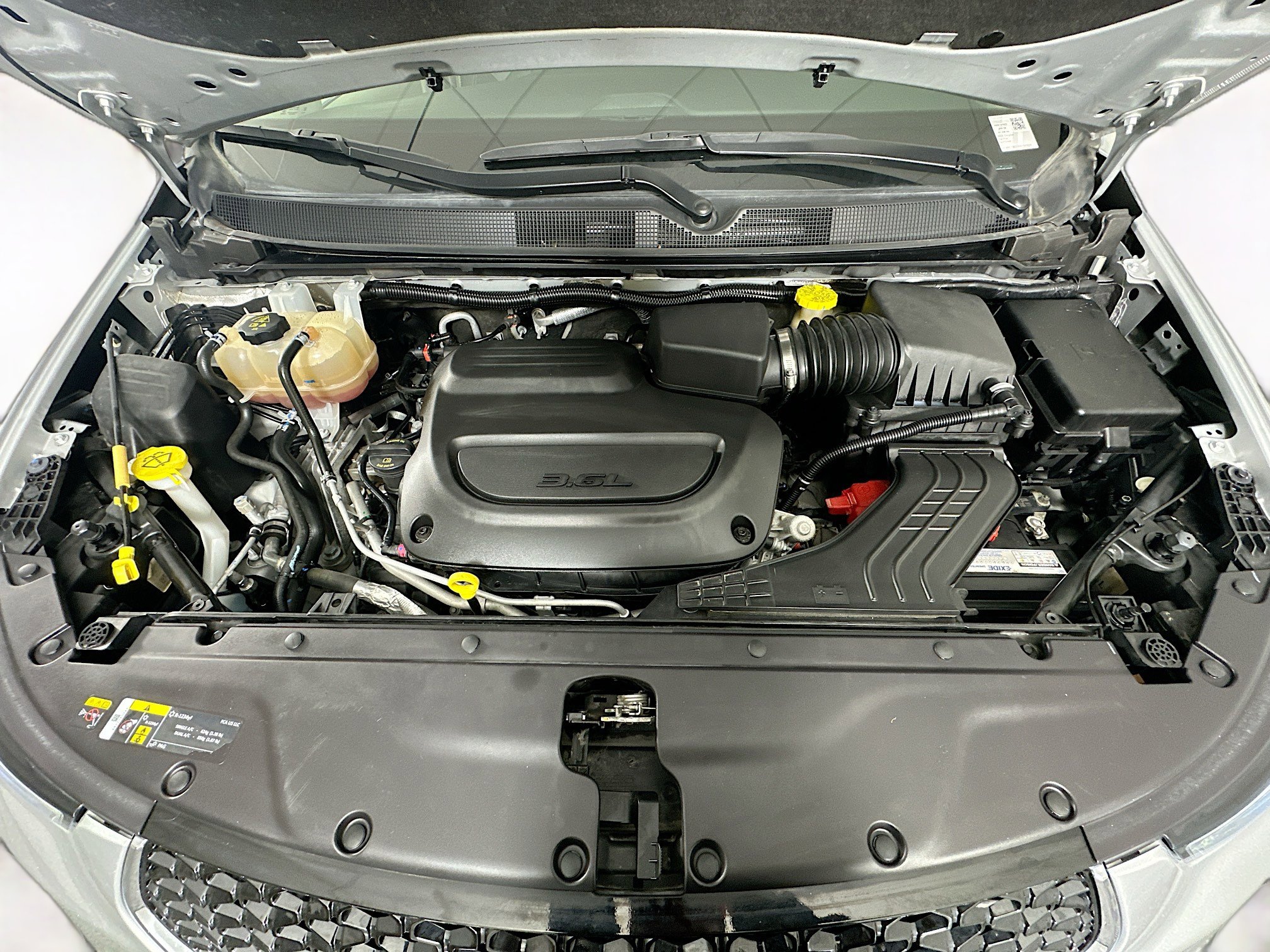 Used 2024 Chrysler Pacifica Touring-L image 34