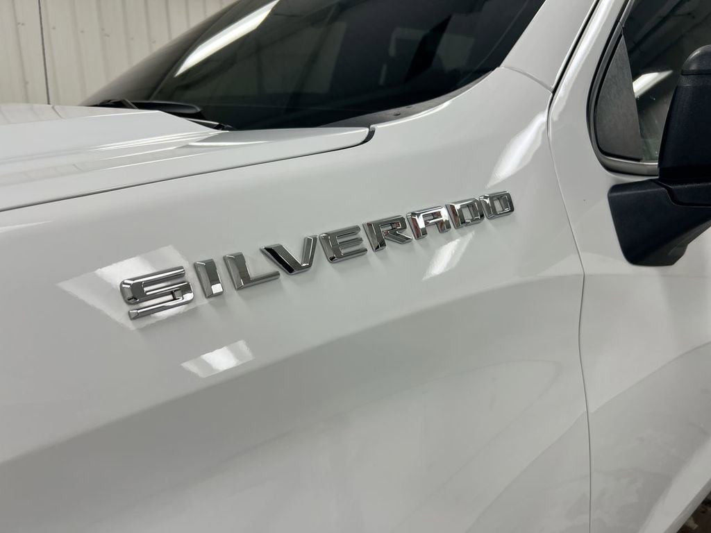 Used 2023 Chevrolet Silverado 1500 Custom image 25