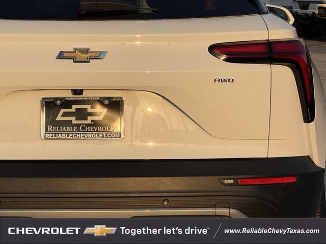Used 2024 Chevrolet Blazer EV LT AWD/4WD image 8