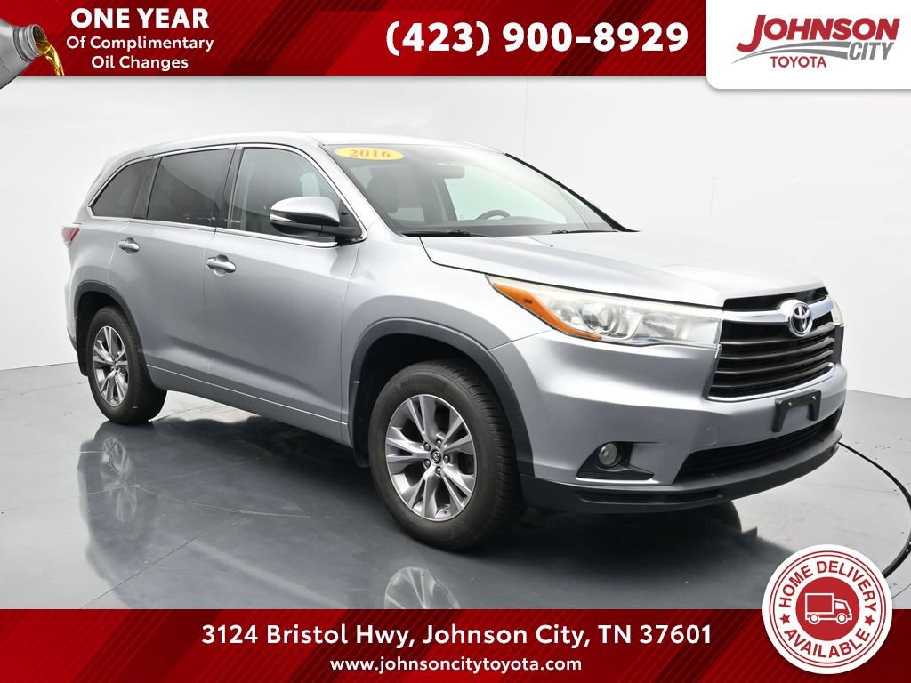 Used 2016 Toyota Highlander Plus AWD/4WD video 1