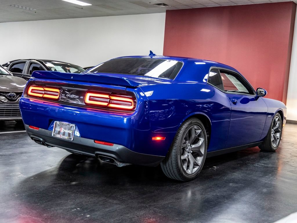 Used 2019 Dodge Challenger R/T RWD image 7