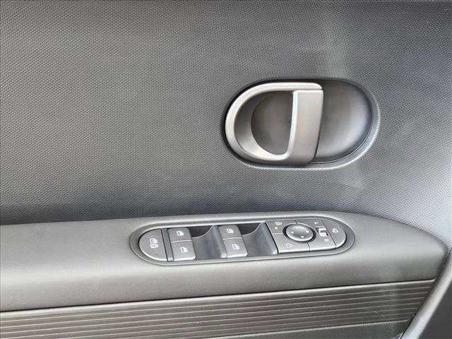 Used 2025 Hyundai Ioniq 5 SEL RWD image 25