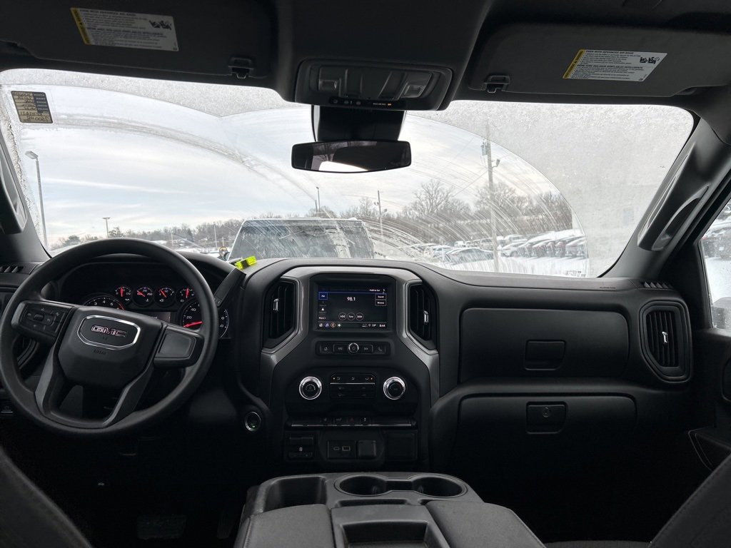 Used 2024 GMC Sierra 2500 Pro w/ Convenience Package image 5