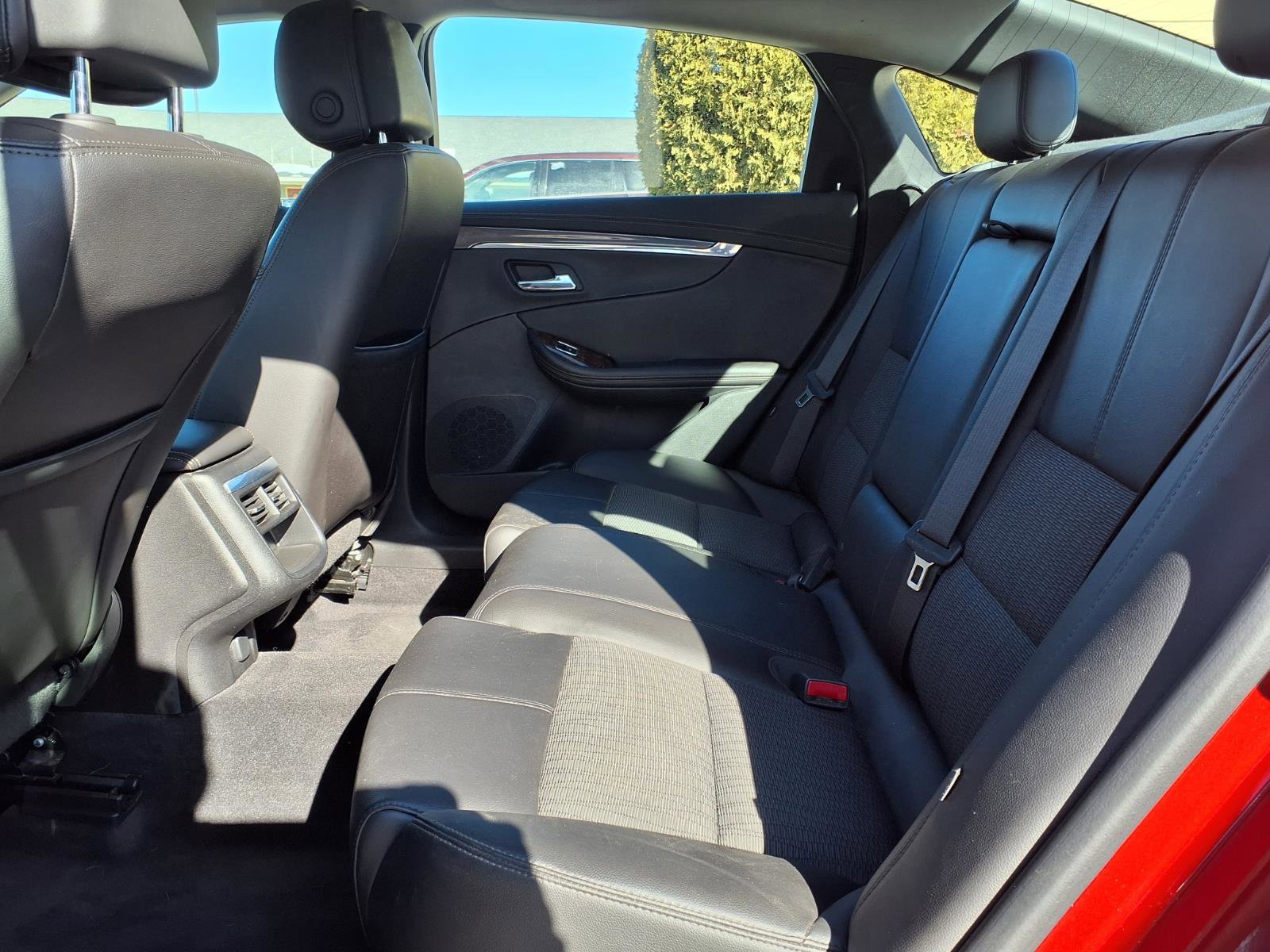 Used 2014 Chevrolet Impala LT image 7