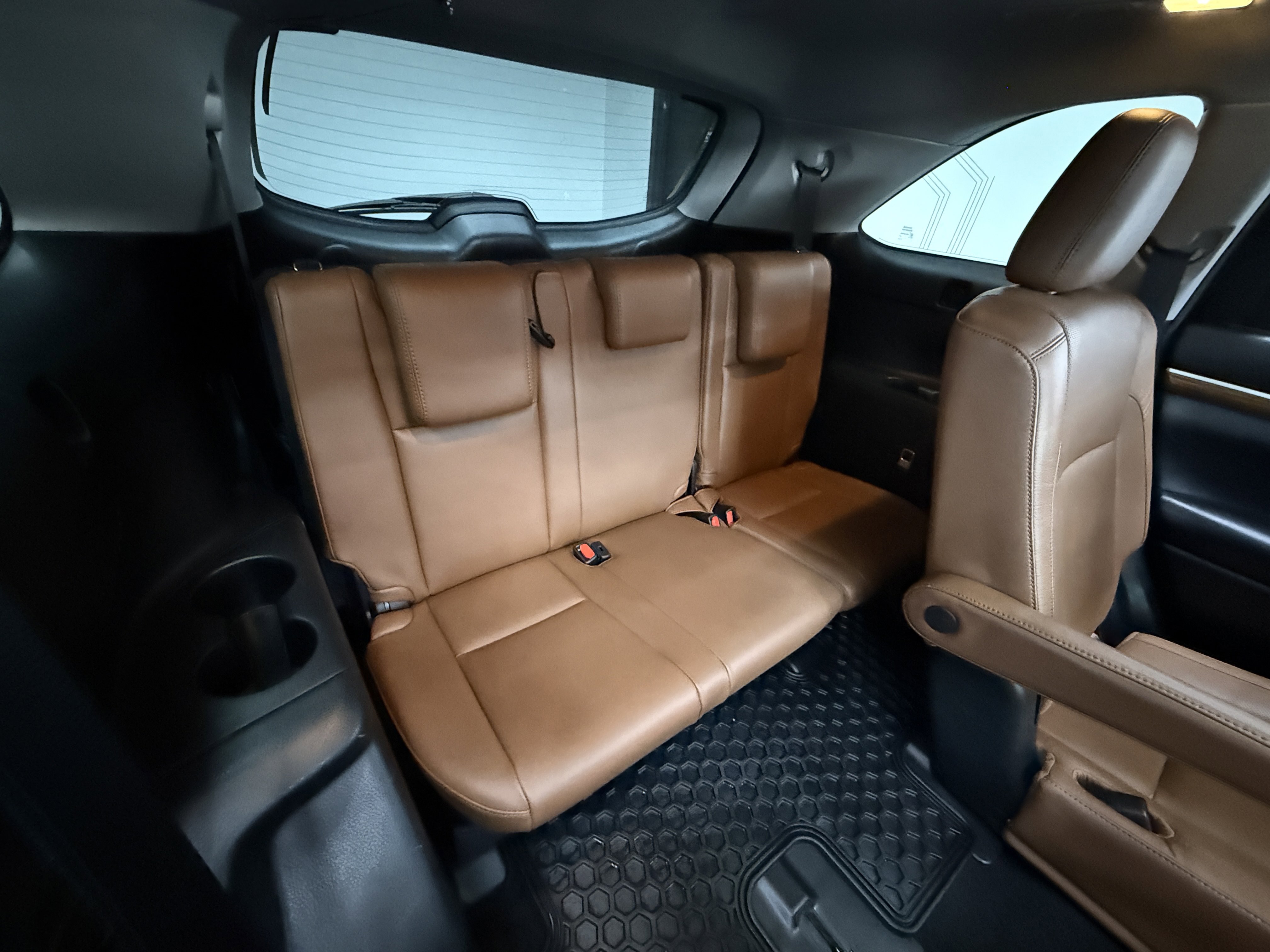 Used 2017 Toyota Highlander Limited image 27