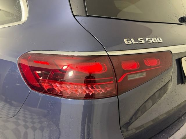Used 2024 Mercedes-Benz GLS 580 4MATIC image 75