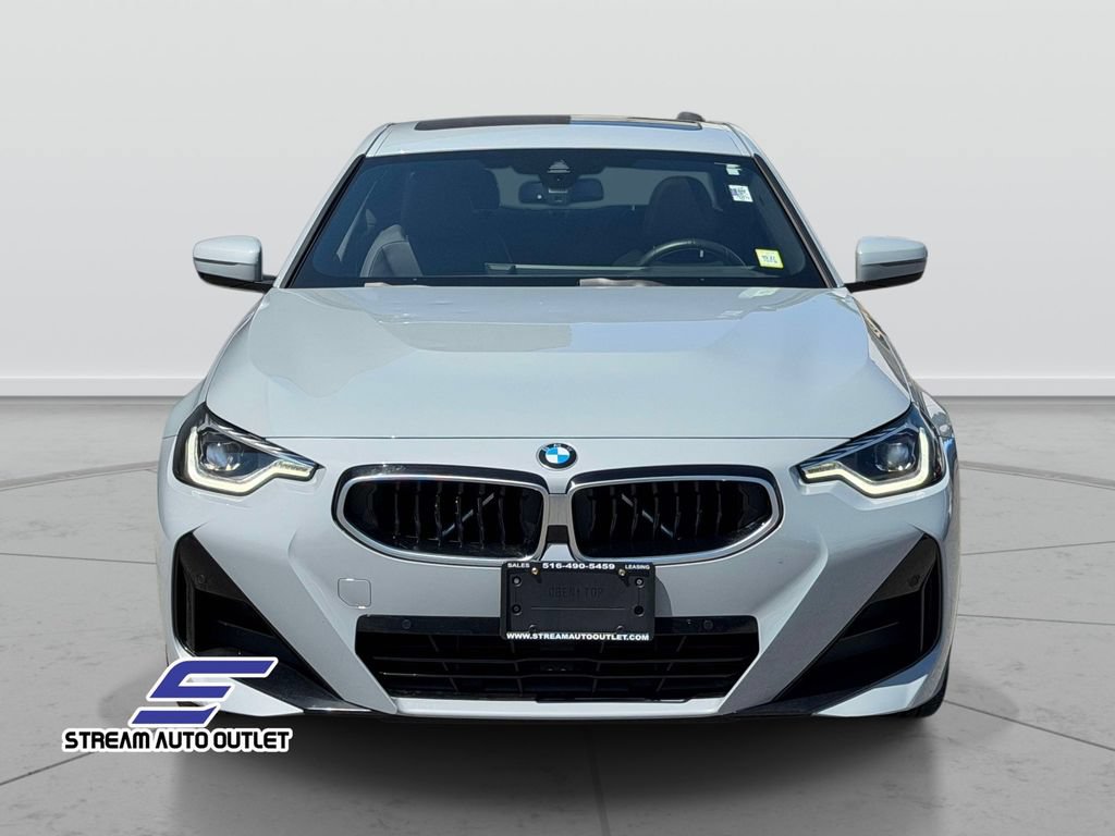 Used 2026 BMW 230i xDrive Coupe AWD/4WD image 2
