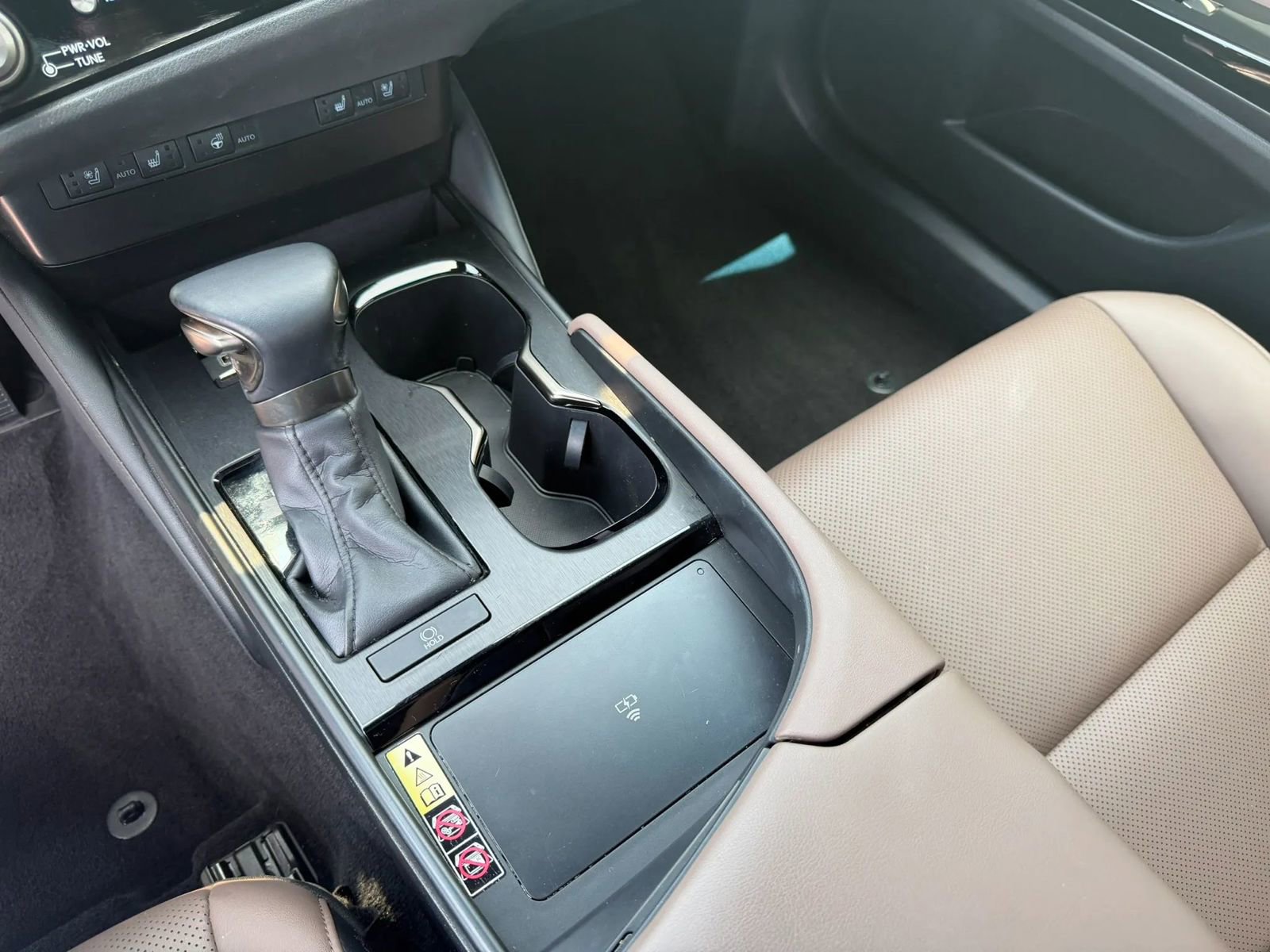 Used 2023 Lexus ES 350 w/ Premium Package FWD image 12
