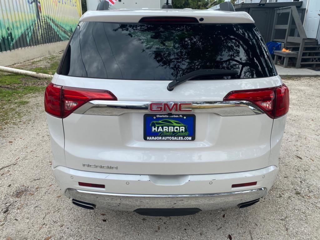 Used 2017 GMC Acadia Denali w/ Technology Package image 6