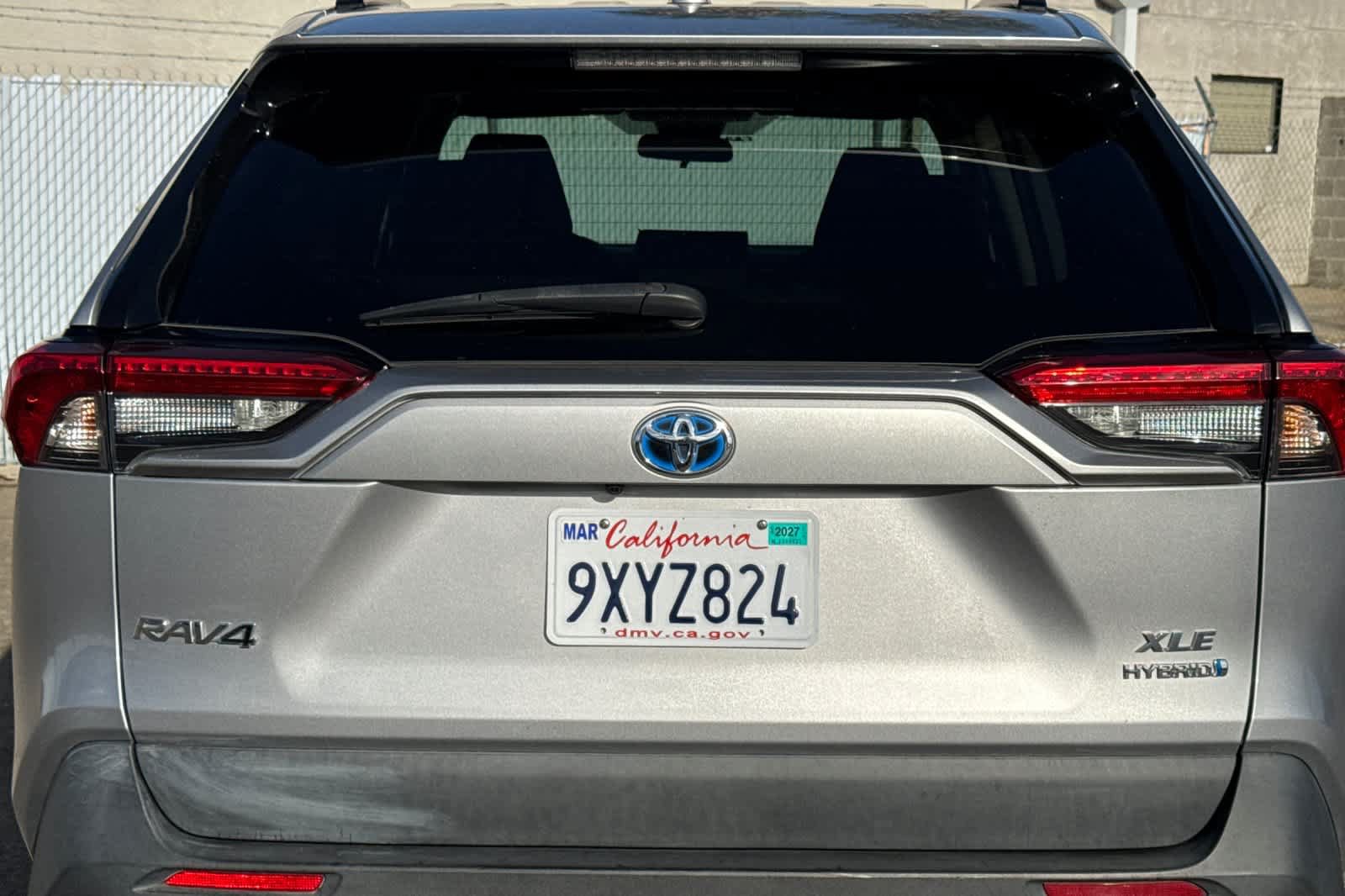 Used 2021 Toyota RAV4 XLE AWD/4WD image 22