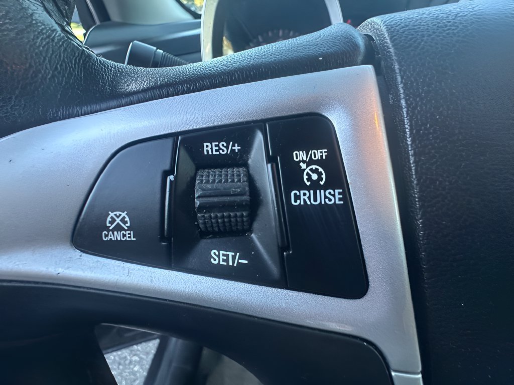 Used 2015 Chevrolet Equinox LT AWD/4WD image 11
